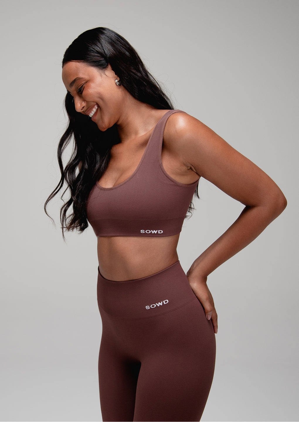 Top Ease Seamless Marrom